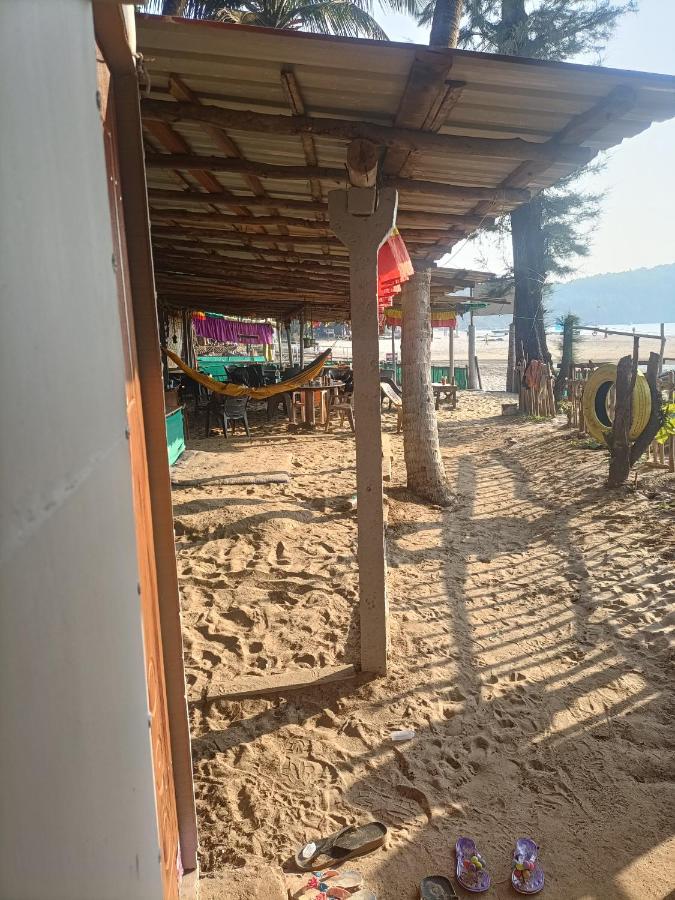 Om D S Cafe 51 & Beach Stay Gokarna (Karnataka) Exterior photo