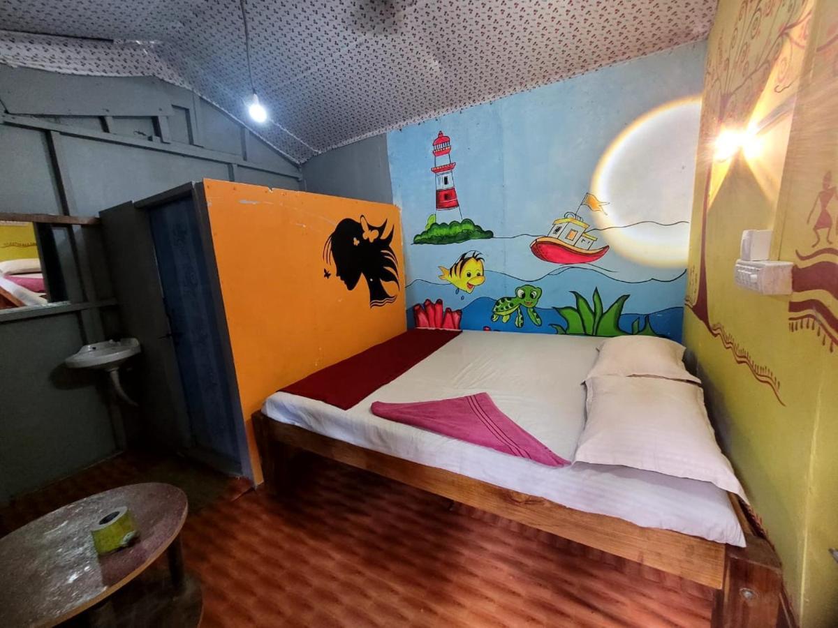 Om D S Cafe 51 & Beach Stay Gokarna (Karnataka) Exterior photo