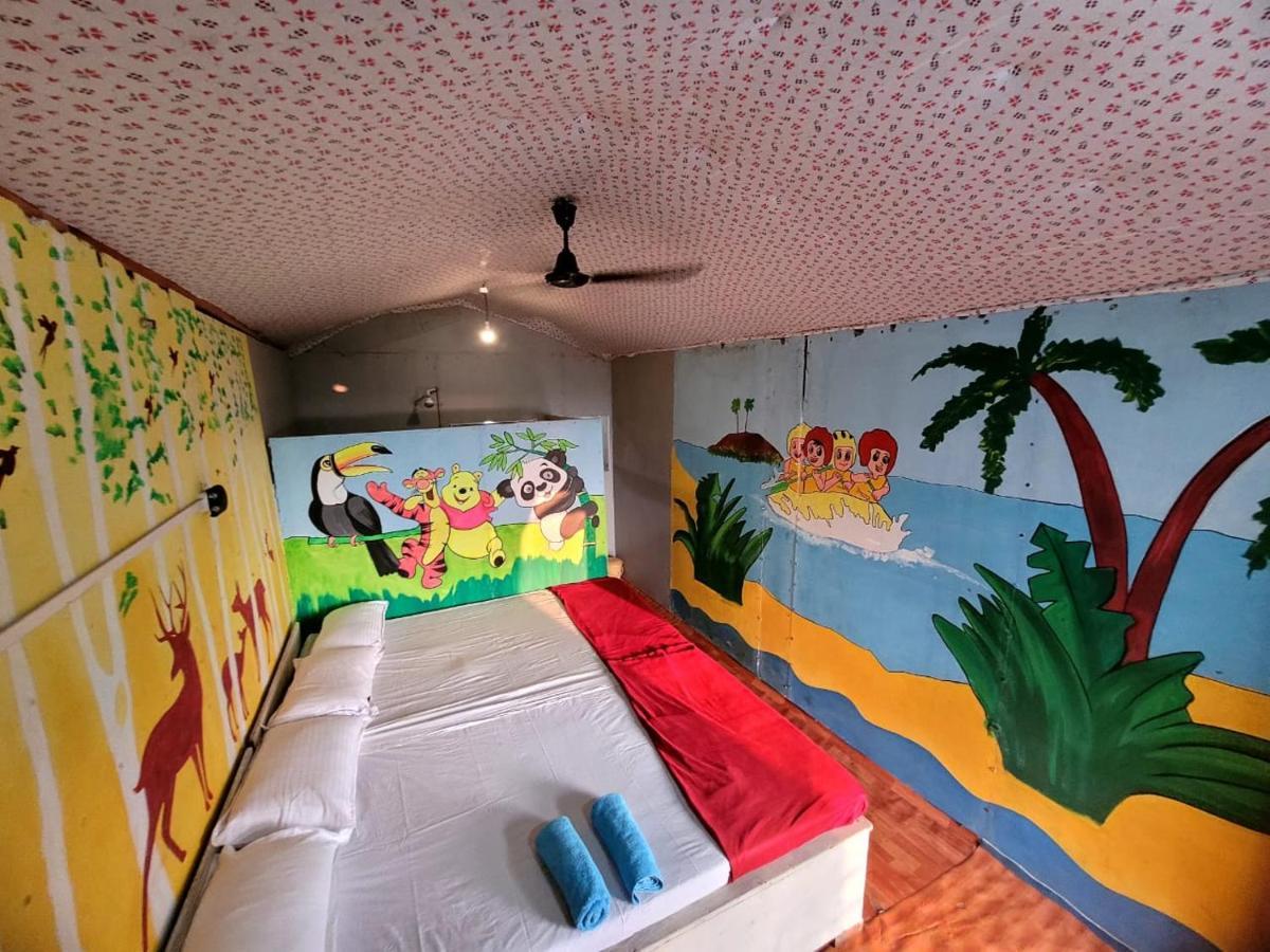 Om D S Cafe 51 & Beach Stay Gokarna (Karnataka) Exterior photo