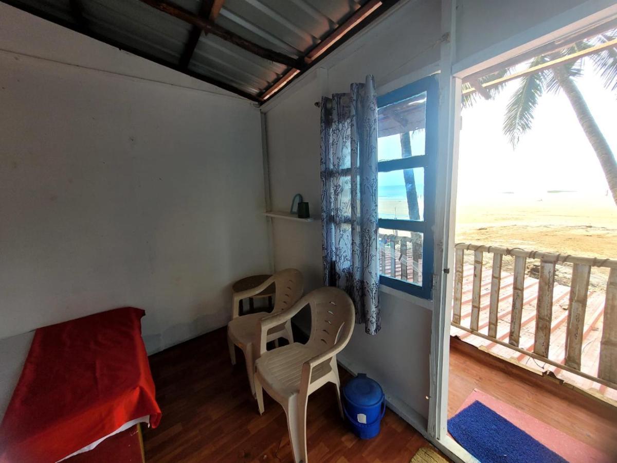Om D S Cafe 51 & Beach Stay Gokarna (Karnataka) Exterior photo
